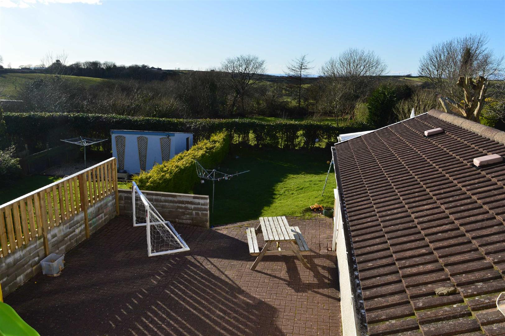 Gowerton Road, Three Crosses, Swansea, SA4 3PY